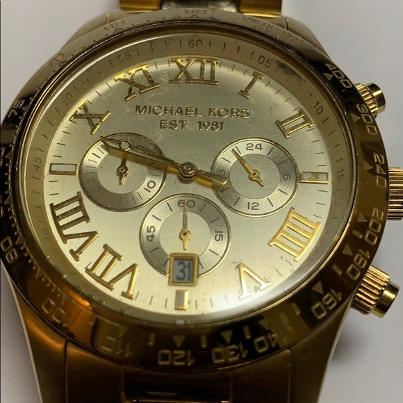 Michael Kors MK8214 - Picture 2 of 7
